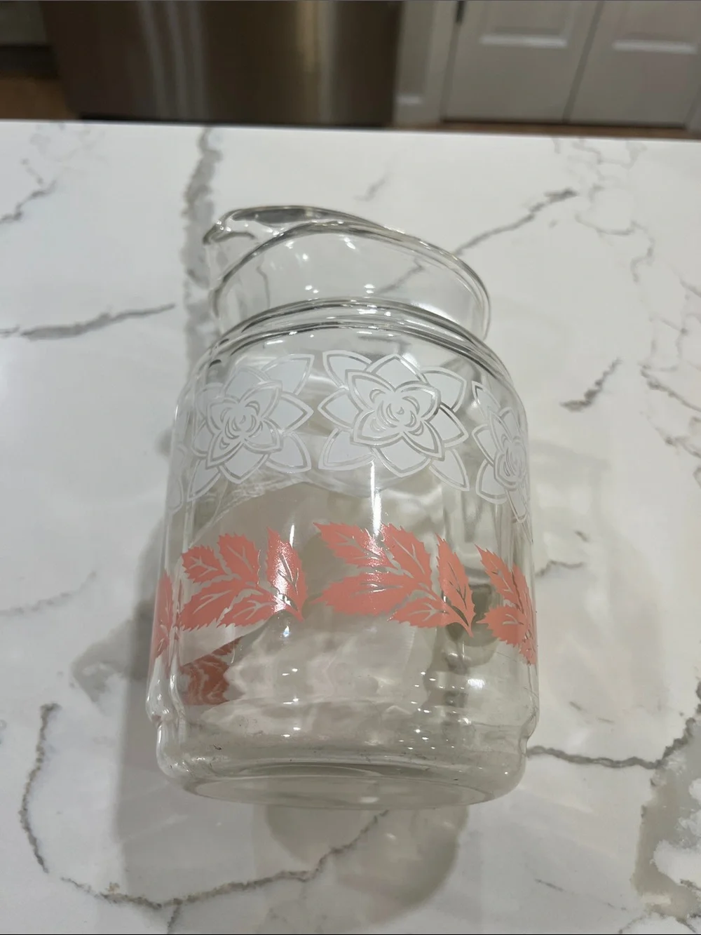 Vintage 1950’s Federal glass pitcher MCM floral leaves pattern w ice lip